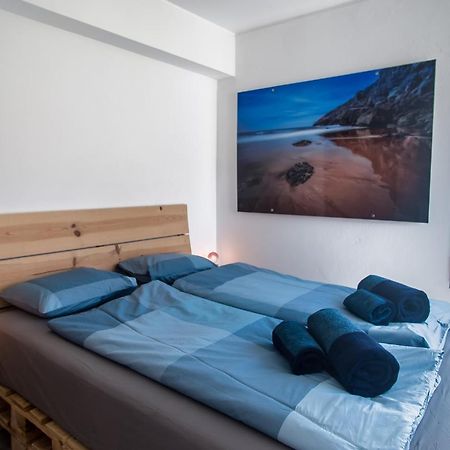 Apartamento Colorido Lagos Bagian luar foto