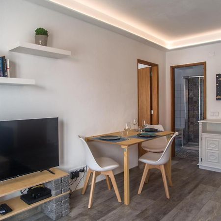 Apartamento Colorido Lagos Bagian luar foto