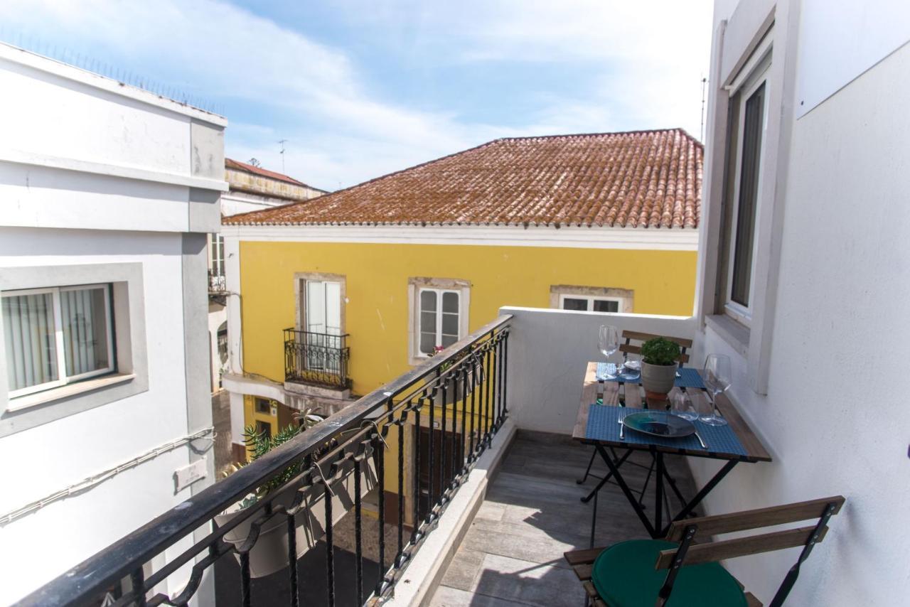 Apartamento Colorido Lagos Bagian luar foto