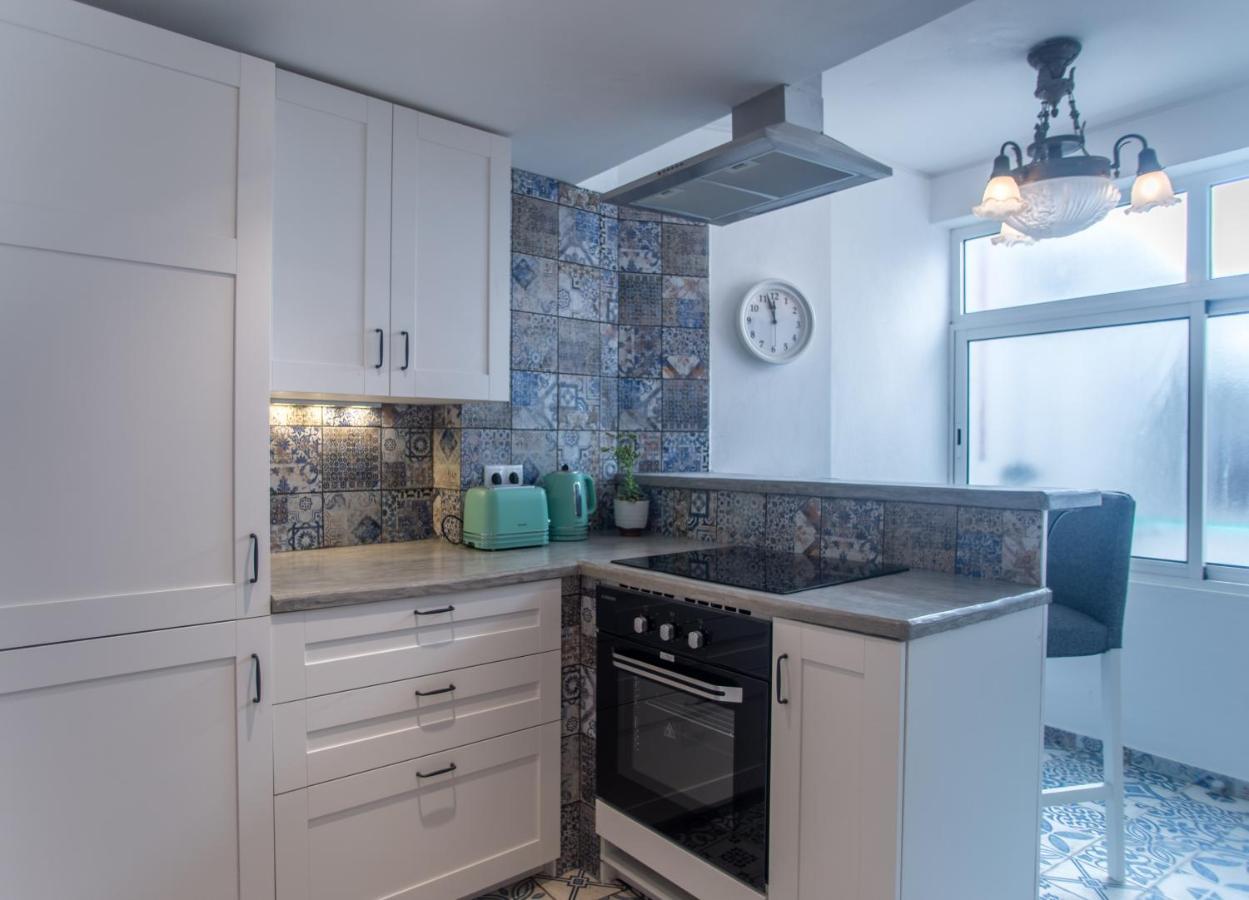 Apartamento Colorido Lagos Bagian luar foto